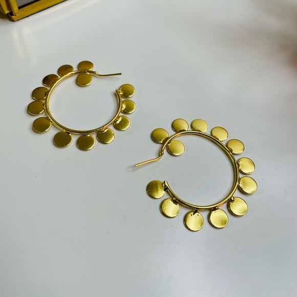 Zara Golden Halo Marvel Unique Circle Earrings for Trendsetters From NYC - Picture 3 of 7